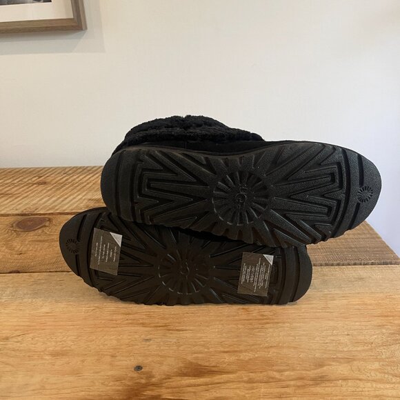 Ugg Genuine Sheepskin Mini Braid Boot Size US 11